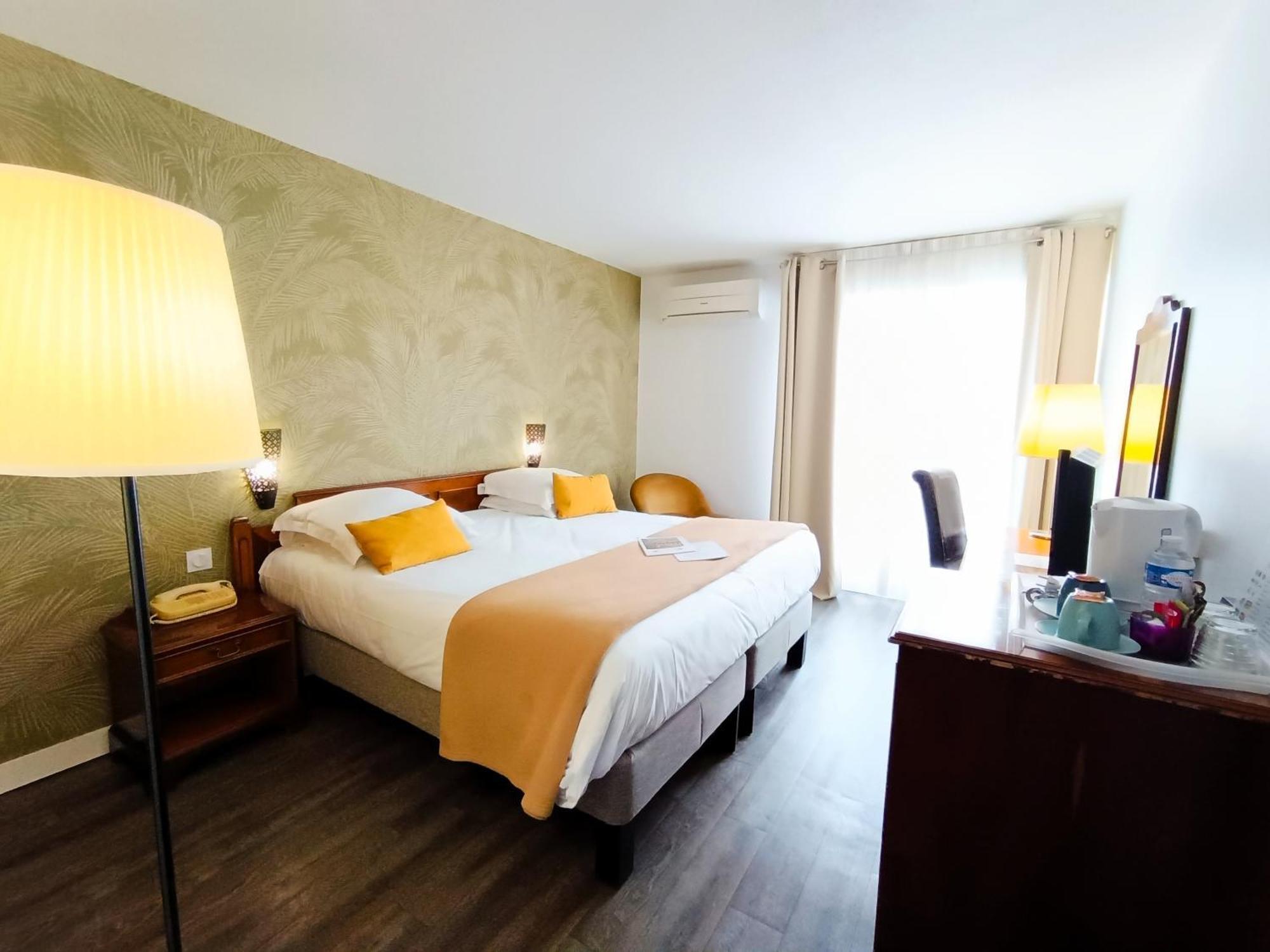 Hotel Des Tuileries Nimes Luaran gambar