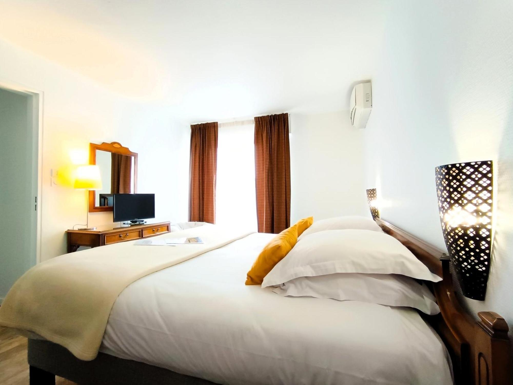 Hotel Des Tuileries Nimes Luaran gambar