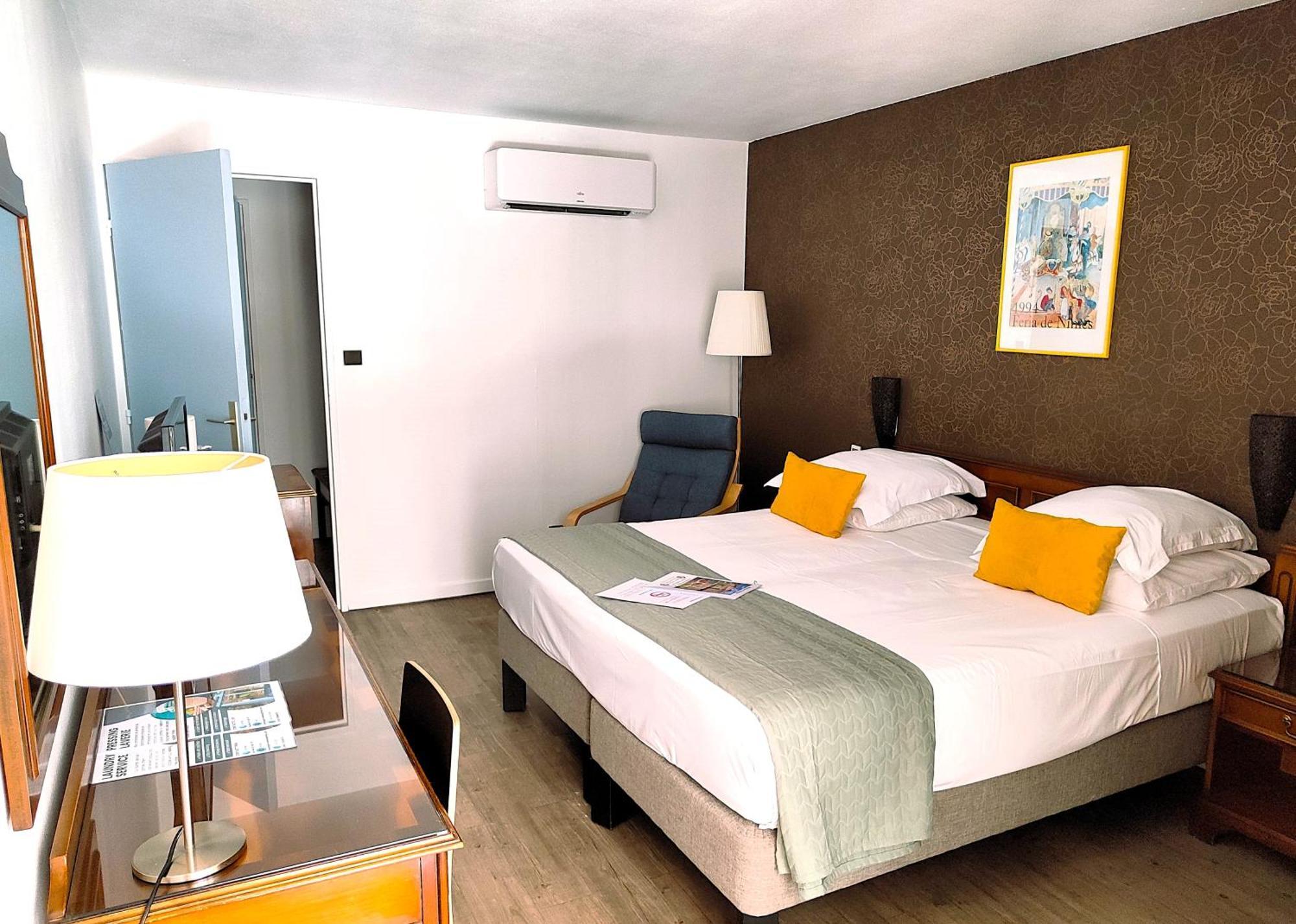 Hotel Des Tuileries Nimes Luaran gambar