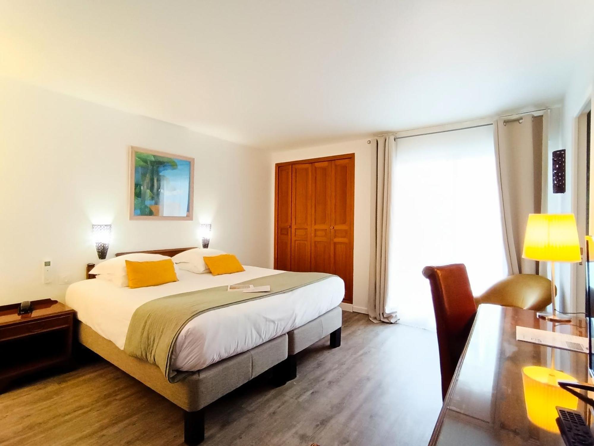 Hotel Des Tuileries Nimes Luaran gambar